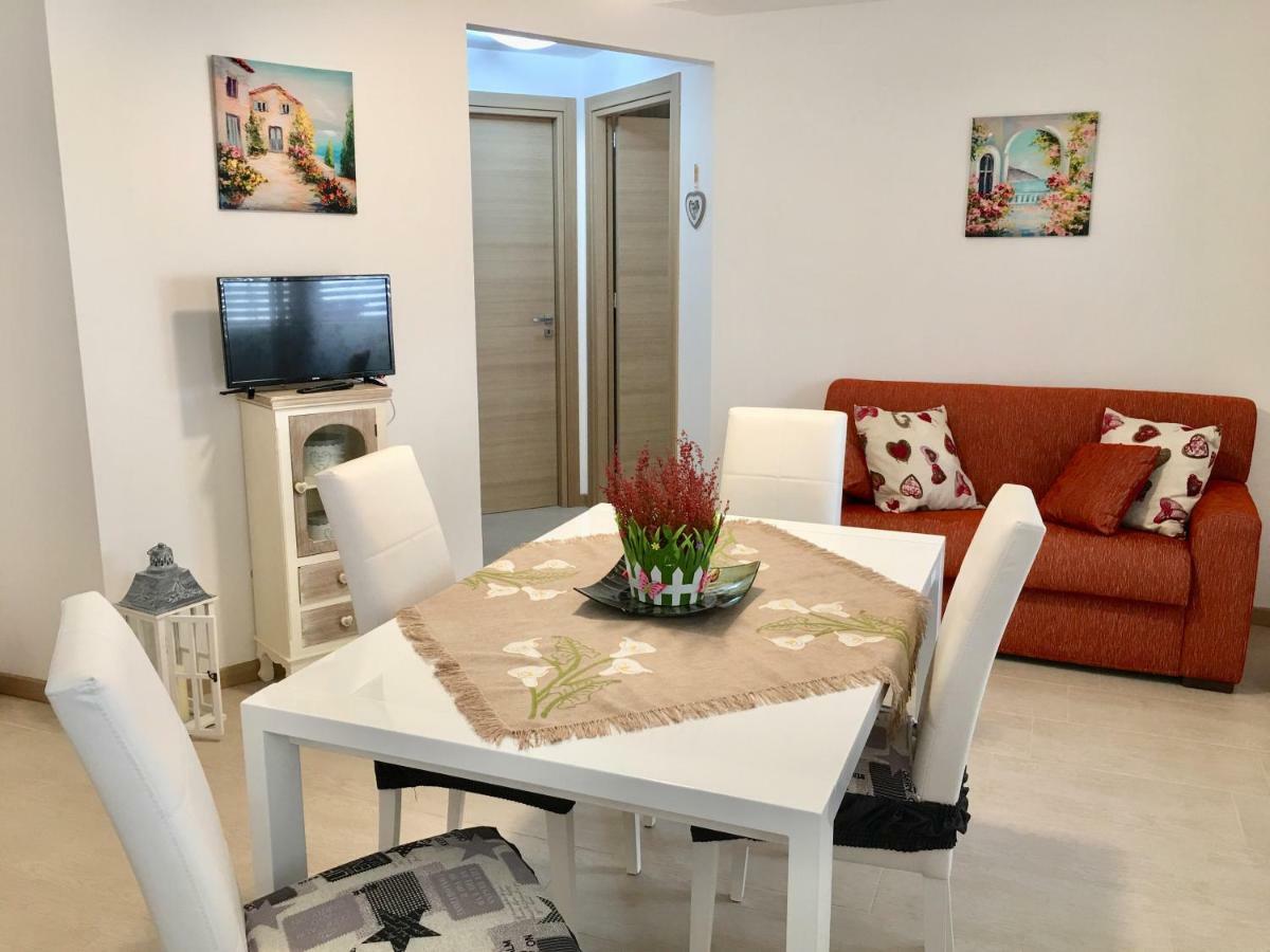 バレストラーテLa Casa Di Nancy Al Mareアパートメント エクステリア 写真